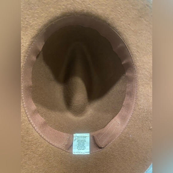 Little cute hat - Picture 2 of 5